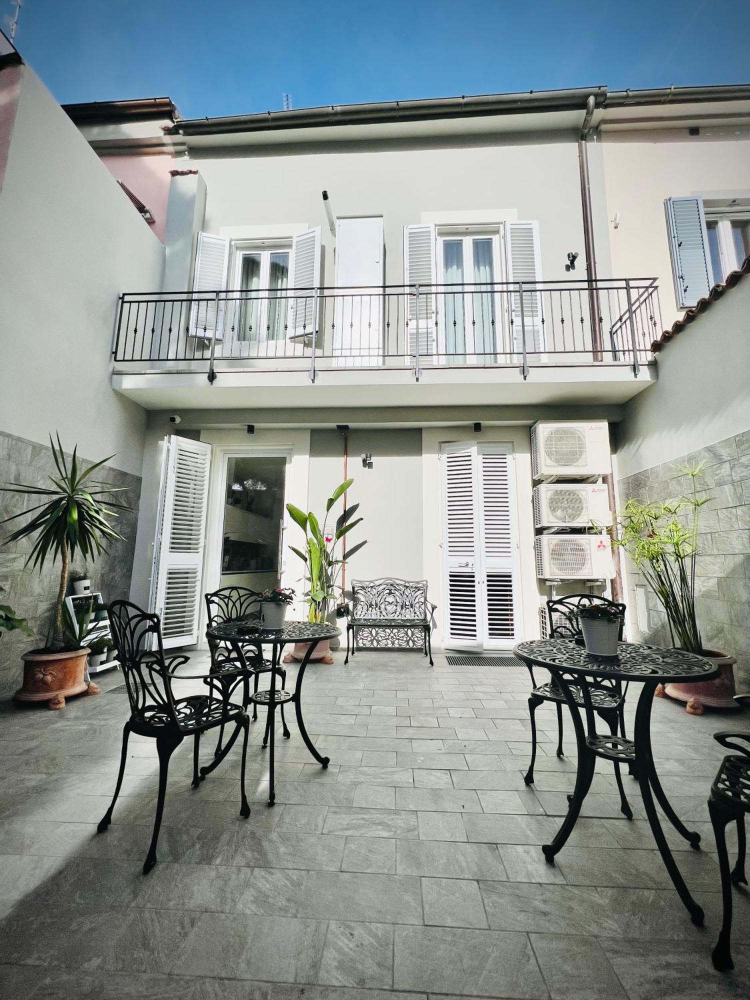 Lucentum Acomodação com café da manhã Prato  Exterior foto